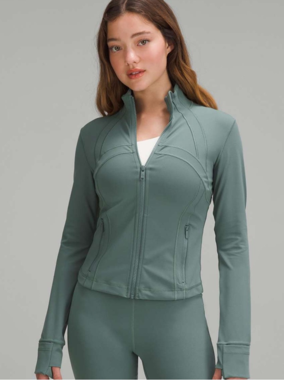 Lululemon Cropped Define Jacket Nulu
Medium Forest Women’s 6 Fall Travel